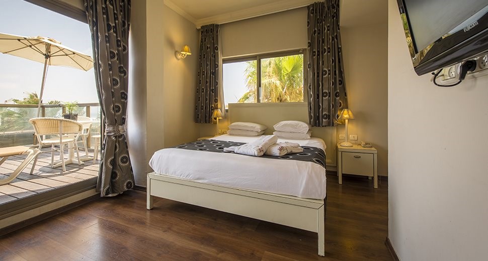  Palm Beach Hotel Akko | Royal Bedroom